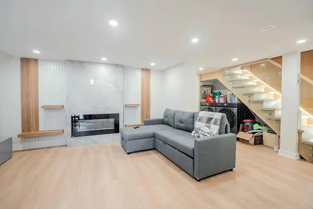 토론토 Beachside Luxury Retreat 아파트 캐나다