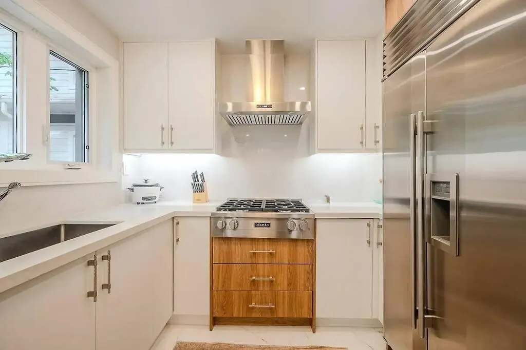 토론토 Beachside Luxury Retreat 아파트 0*,  캐나다