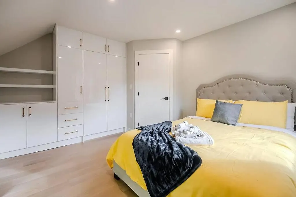 Beachside Luxury Retreat Daire Toronto