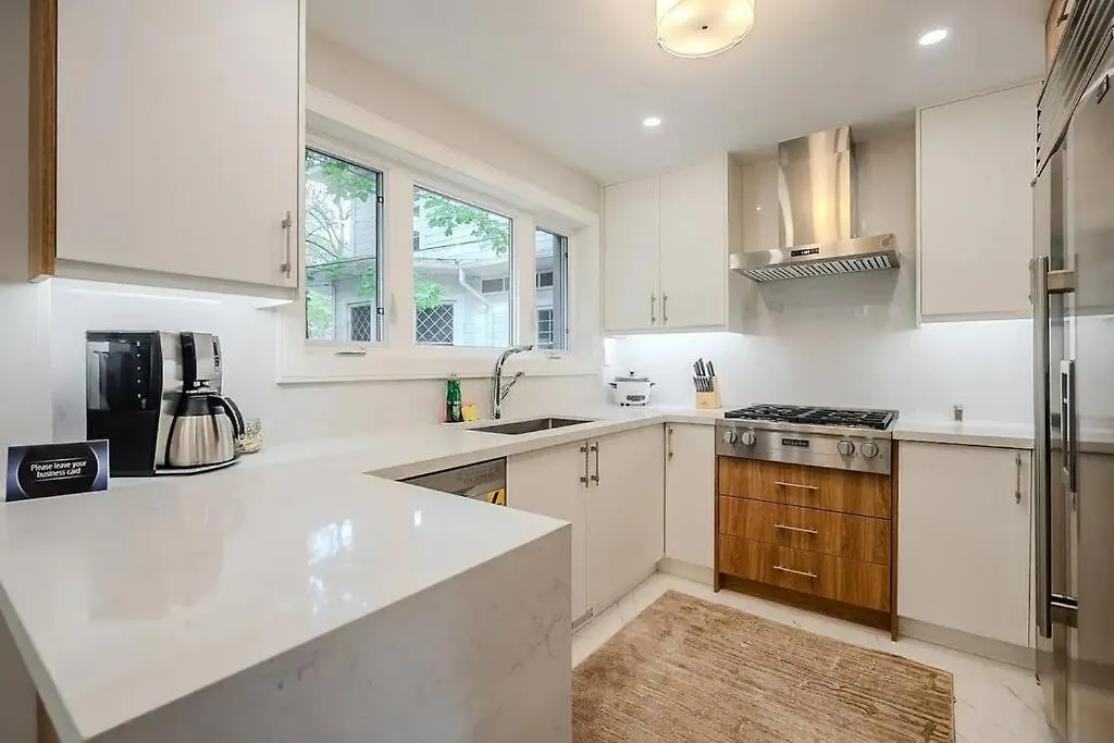 Beachside Luxury Retreat Daire Toronto 0*,